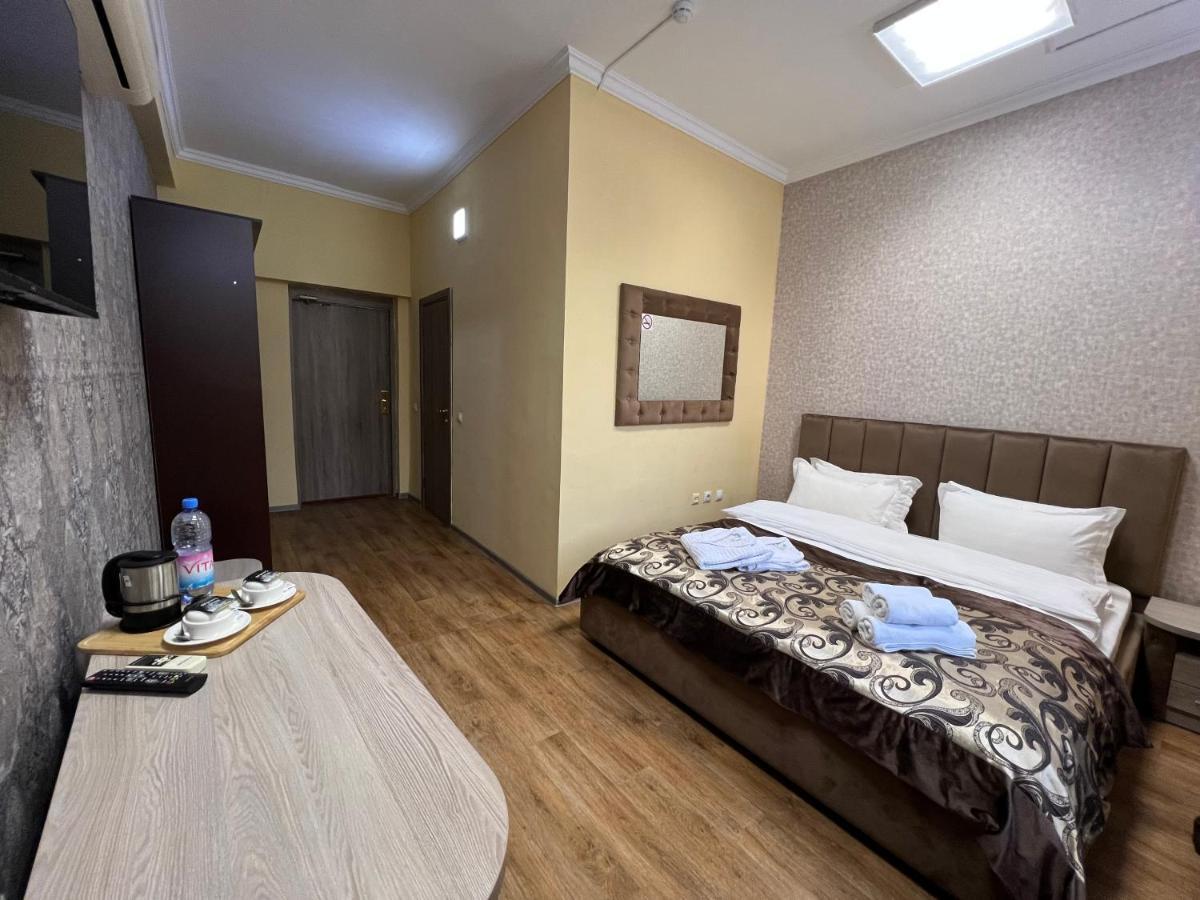 Hotel Deluxe Plaza Almaty Exteriér fotografie