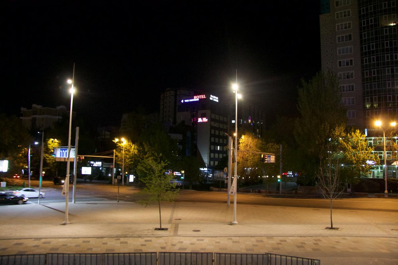 Hotel Deluxe Plaza Almaty Exteriér fotografie