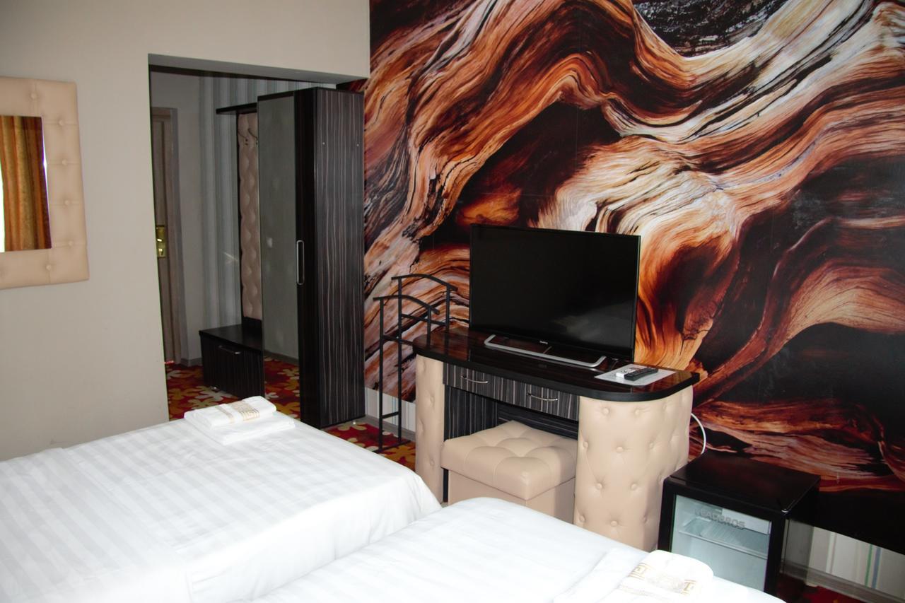 Hotel Deluxe Plaza Almaty Exteriér fotografie